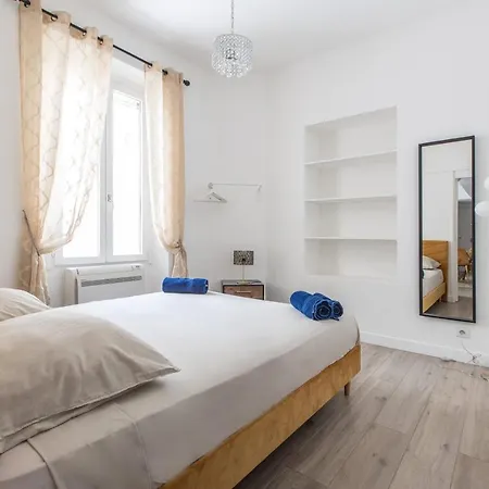 Apartment Lb Vacation I Beautiful Center & Renovated Duplex Minutes From Beaches & Palais Cannes