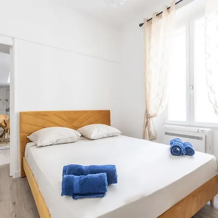 Apartment Lb Vacation I Beautiful Center & Renovated Duplex Minutes From Beaches & Palais Cannes