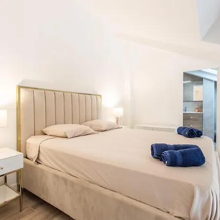 Lb Vacation I Beautiful Center & Renovated Duplex Minutes From Beaches & Palais Apartment *